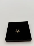 Anillo V Elegance – Oro 14K 100% Certificado